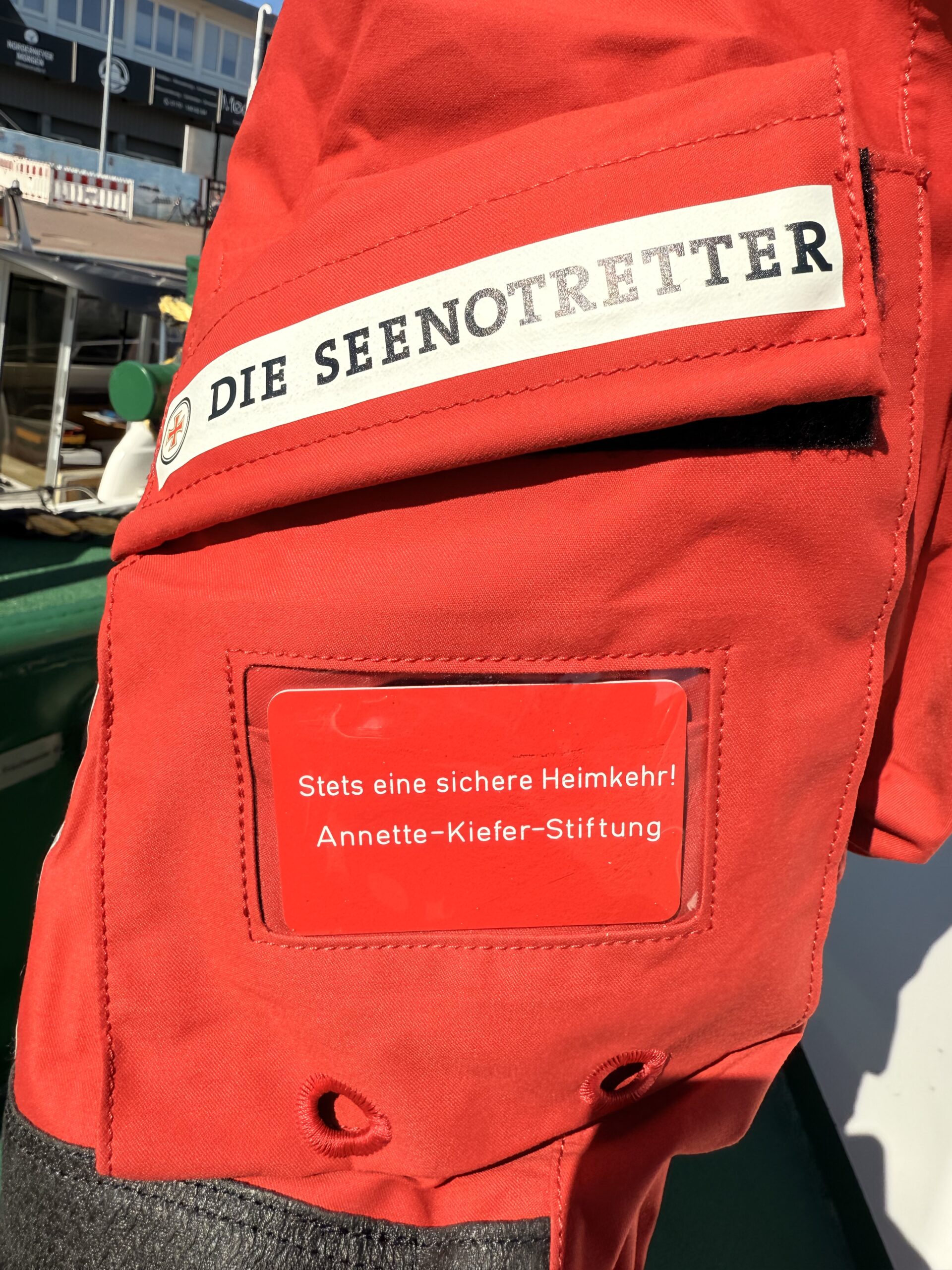 Norderney_1 Kälteschutzanzug - Seenotrettungskreuzer EUGEN, Norderney - Foto: Die Seenotretter (DGzRS)